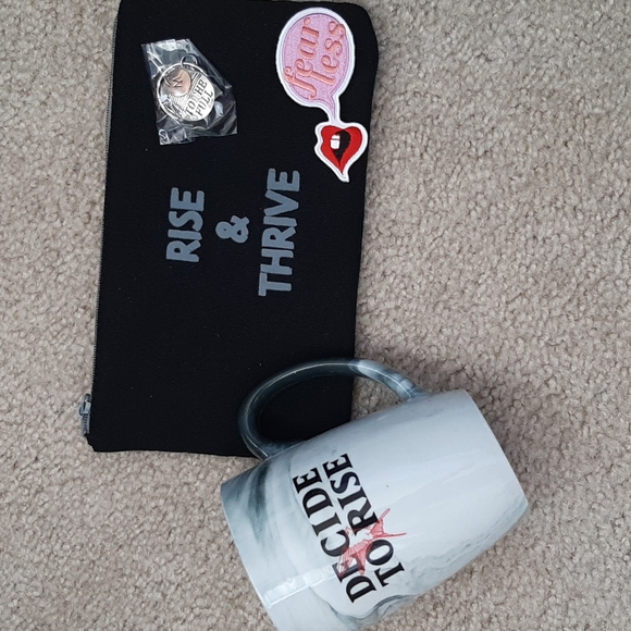 key chain, iron on patch, pencil case, mug - Picture 2 of 10